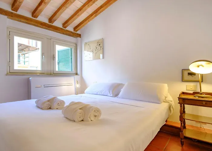 Appartement Elegantis Monti Penthouse With Private Terrace And Colosseum View Rome